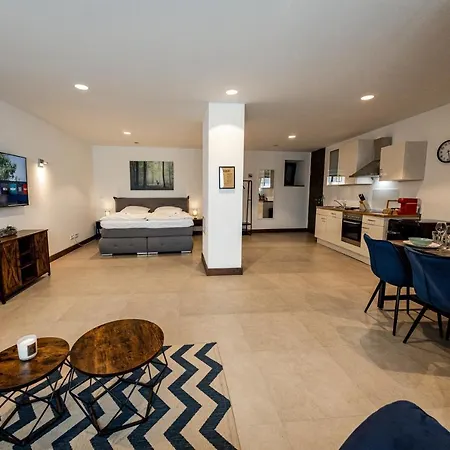 Apartment Servus-apartments Direkt In Der Nah Am Wasser Netflix *